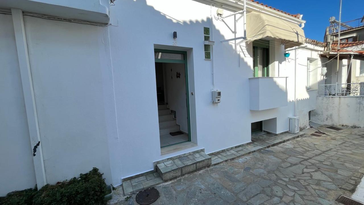 Angelos House Deluxe Apartments Città di Skiathos Esterno foto