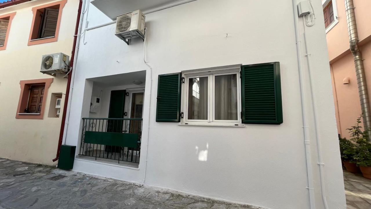 Angelos House Deluxe Apartments Città di Skiathos Esterno foto